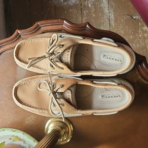 Sperry Topsiders